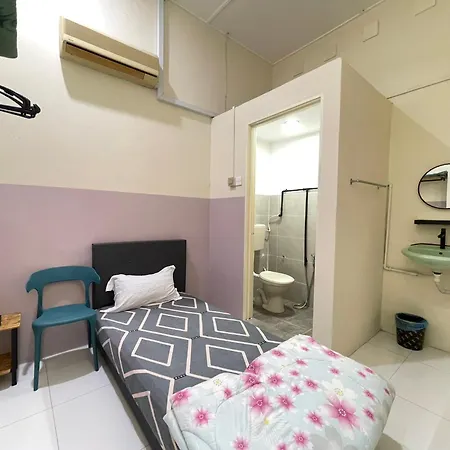 Muslim Homestay Teluk Intan Exterior photo